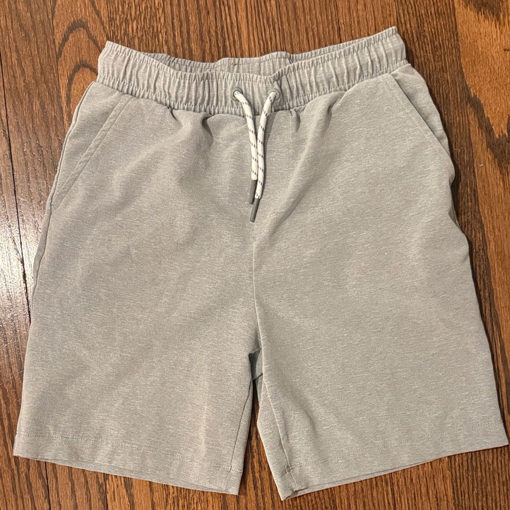 Vineyard Vines Kids Light Gray Shorts